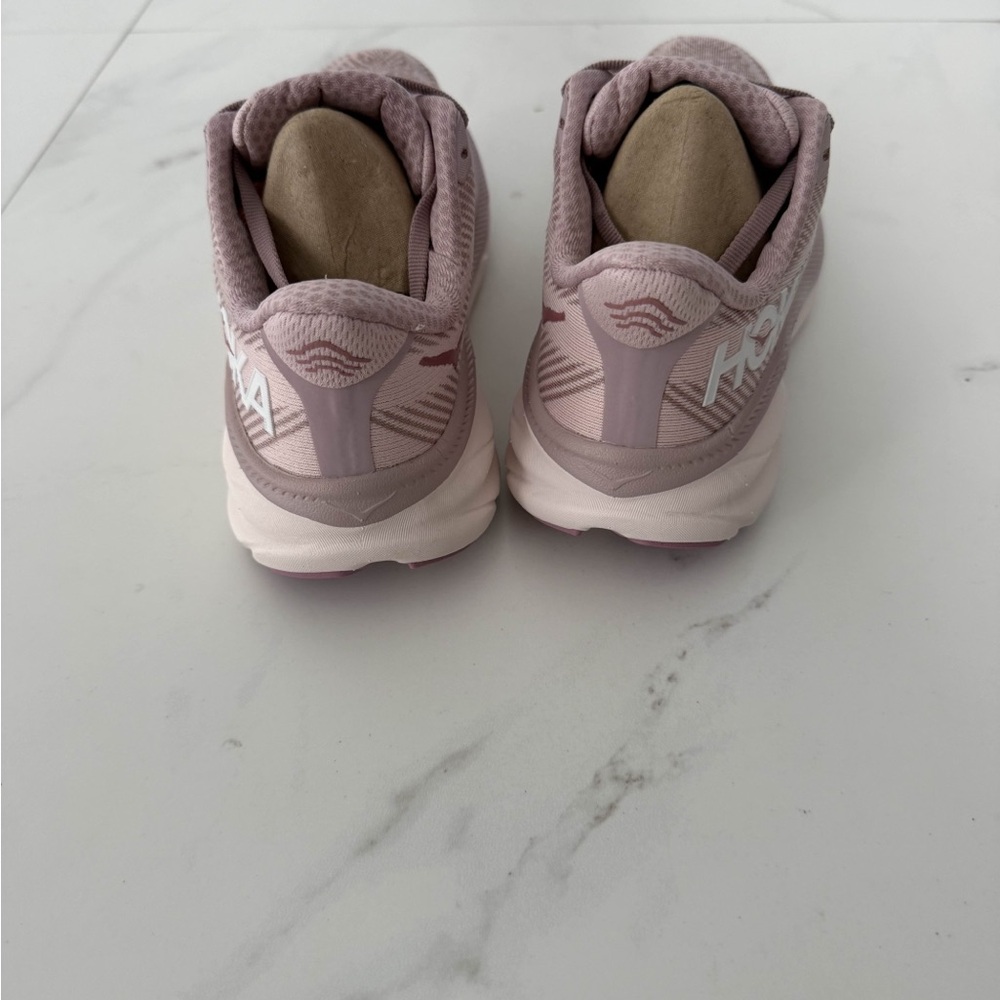 Hoka One Clifton 9 Women’s Running Shoe size 6B, 6.5B, 7B, 7.5B - Picture 4 of 5